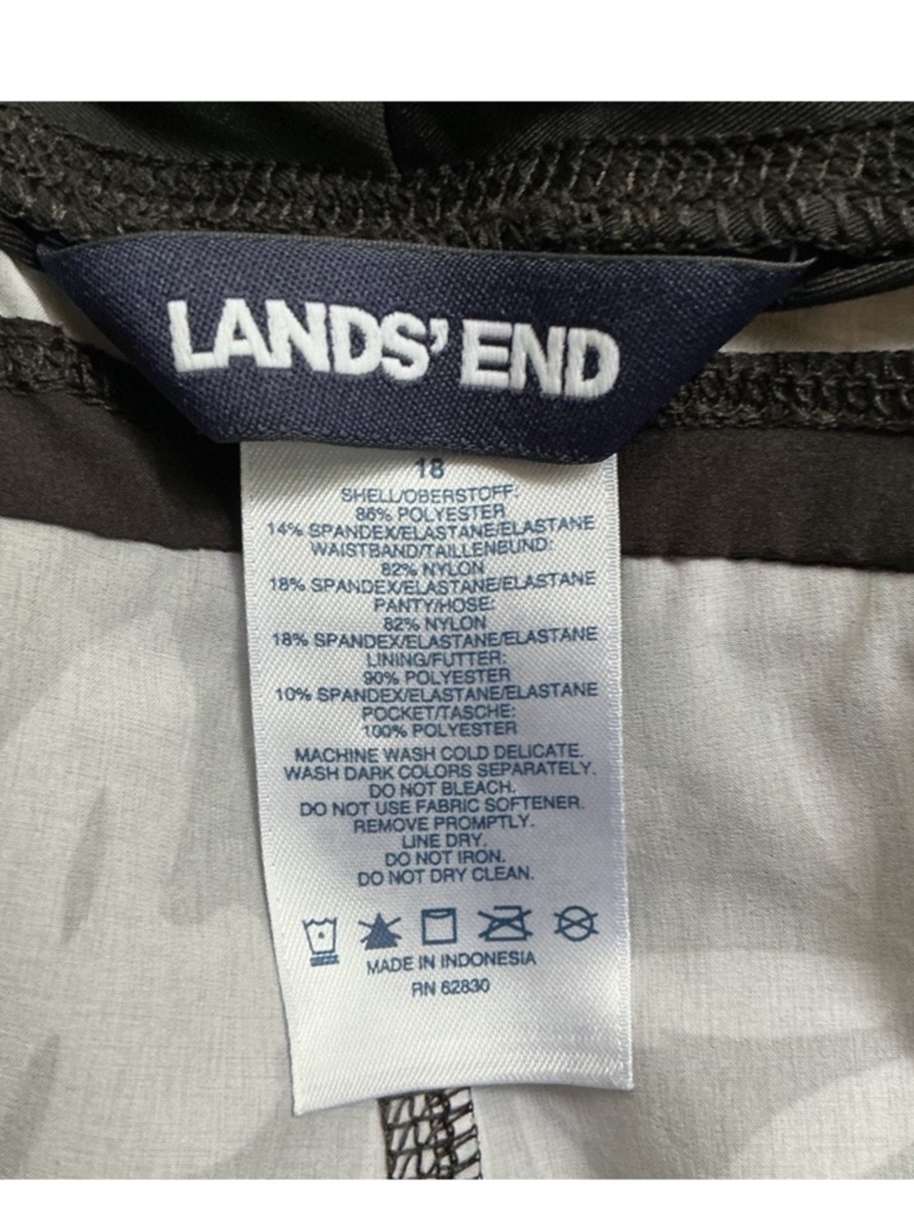Lands’ End Women’s Quick Dry Swim board Shorts black white tropical print 18 - Picture 11 of 12